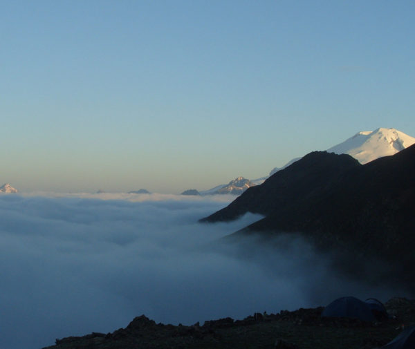 Утро в Приэльбрусье на высоте 3300 метров